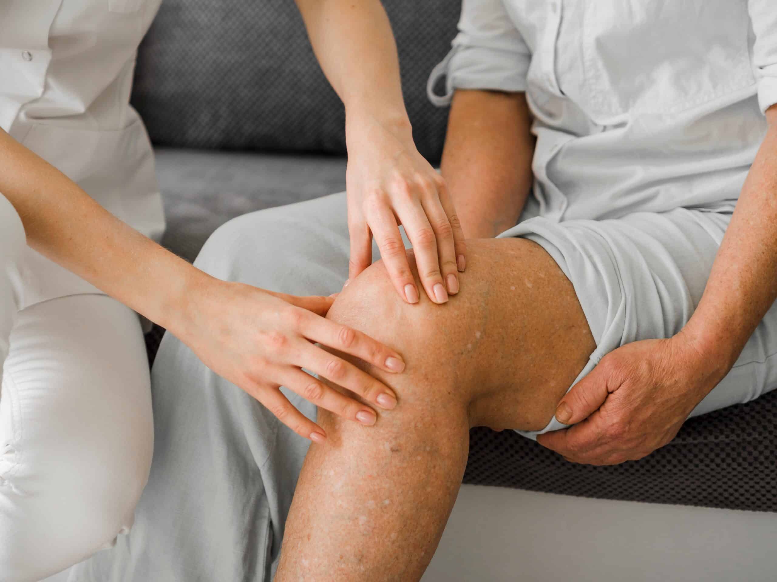 kumarsu6745-knee-10309879